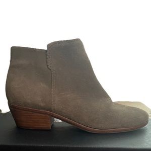 Jack Rogers Sz 7 booties